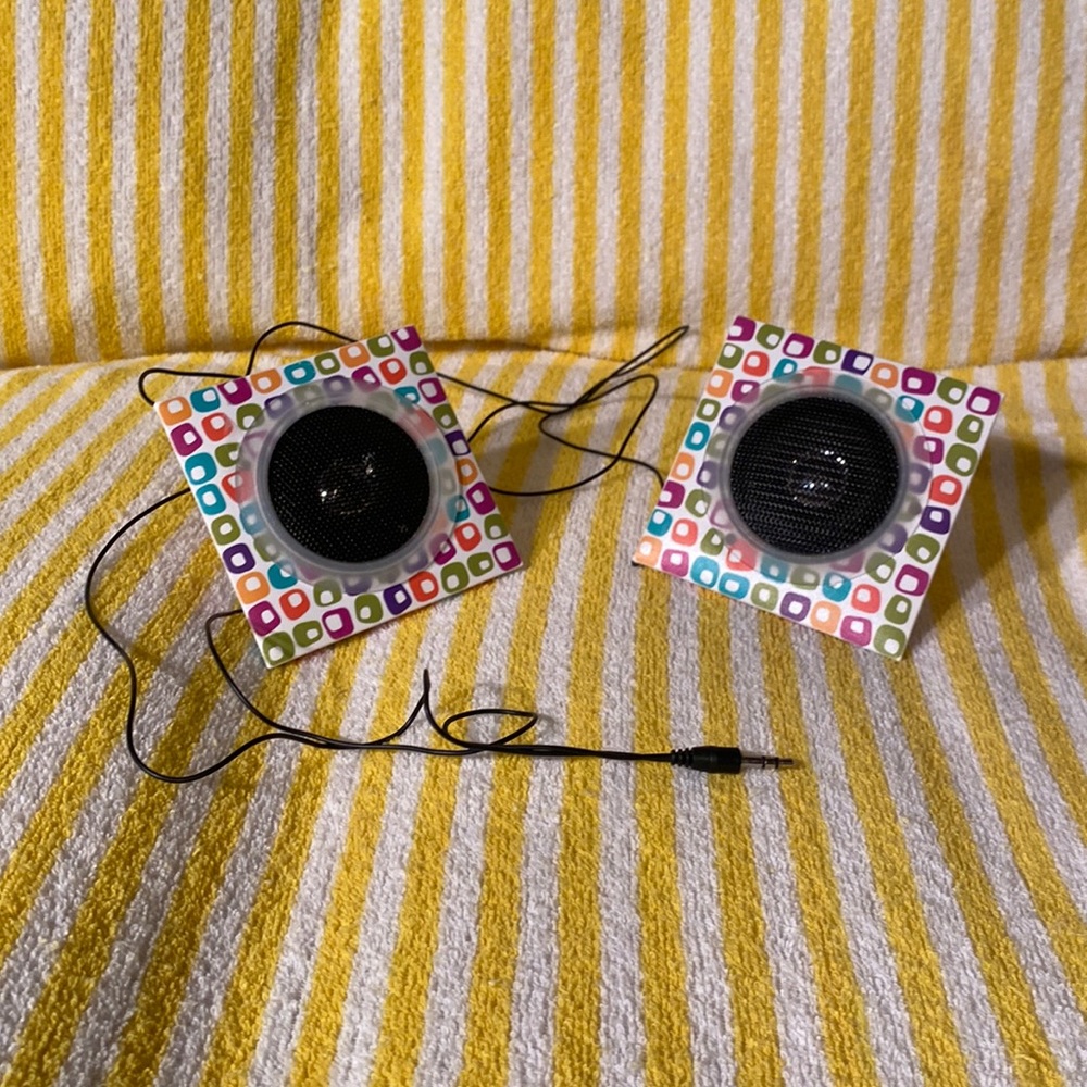 External Plug in speakers